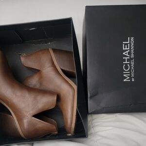 Michael Shannon Brown Ankle Boots